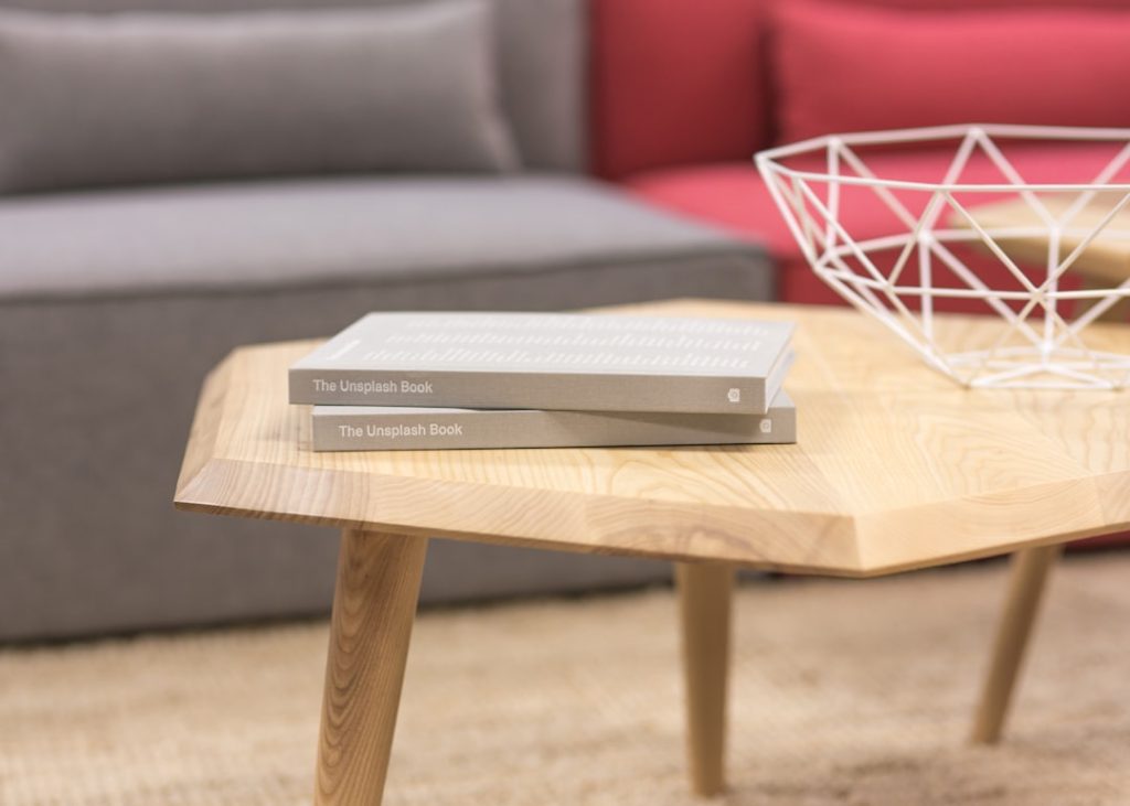 Photo Robot-Shaped Living Room Table Lamp