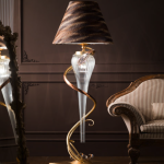 Slangvormige gedraaide vloerlamp